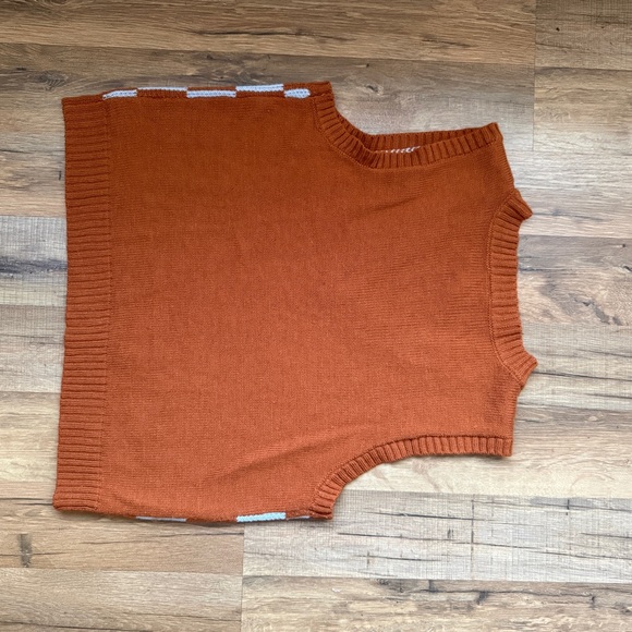 Checkered Knit Vest - Picture 3 of 3